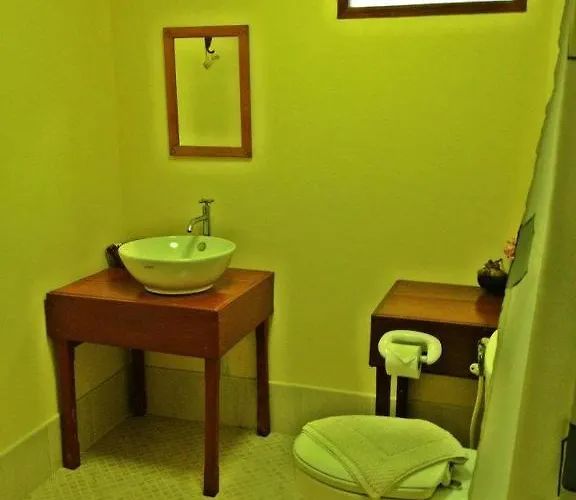 Baan Thai Damnoen Canal House Resort 3*