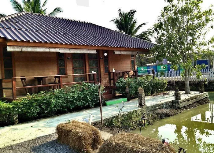 Baan Thai Damnoen Canal House Resort 3*